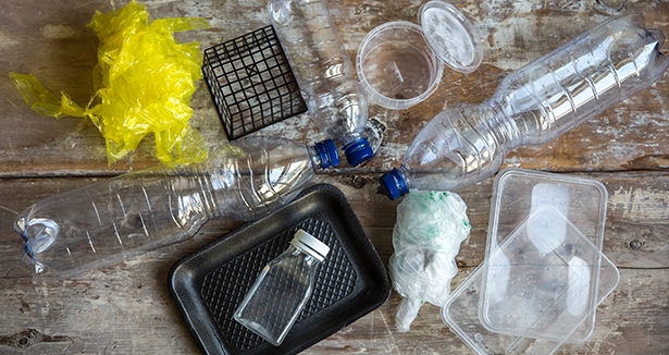 3840-100 Produits à contenu de plastique recyclé